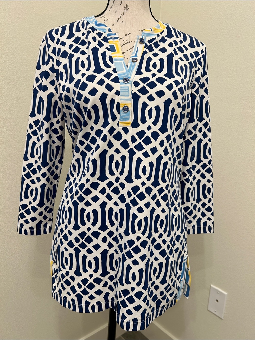 J.McLaughlin Navy & White Geometric Tunic